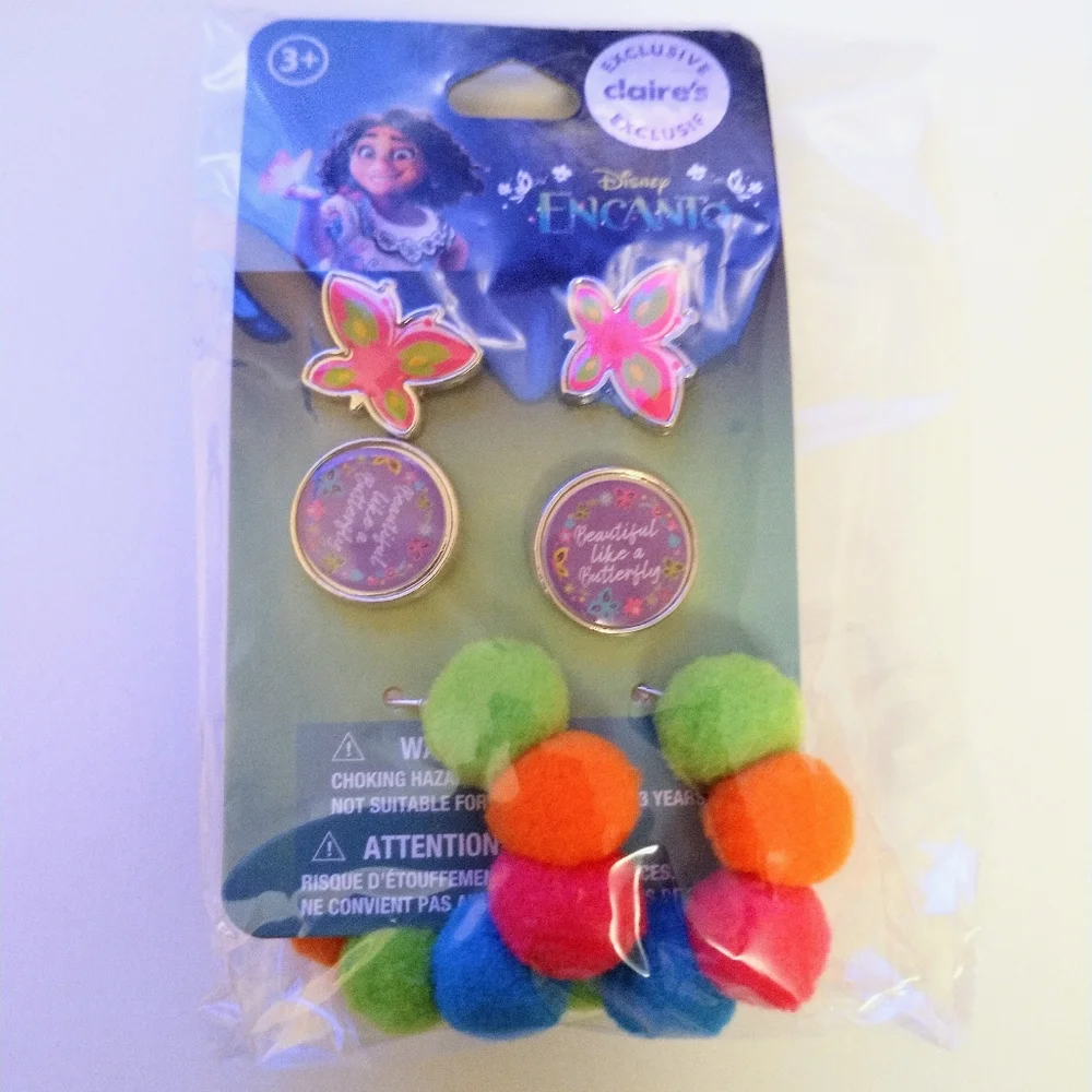 Claire's Disney Encanto Mirabel Accessories Hair Jewelry Make Up Combo Set